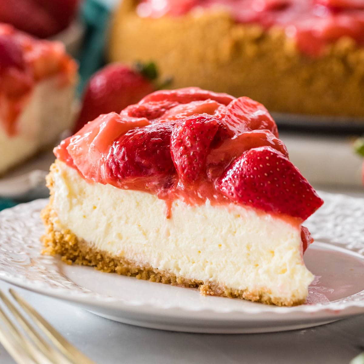 Homemade Strawberry Cheesecake: Fresh, Vibrant & Crack-Free Tips